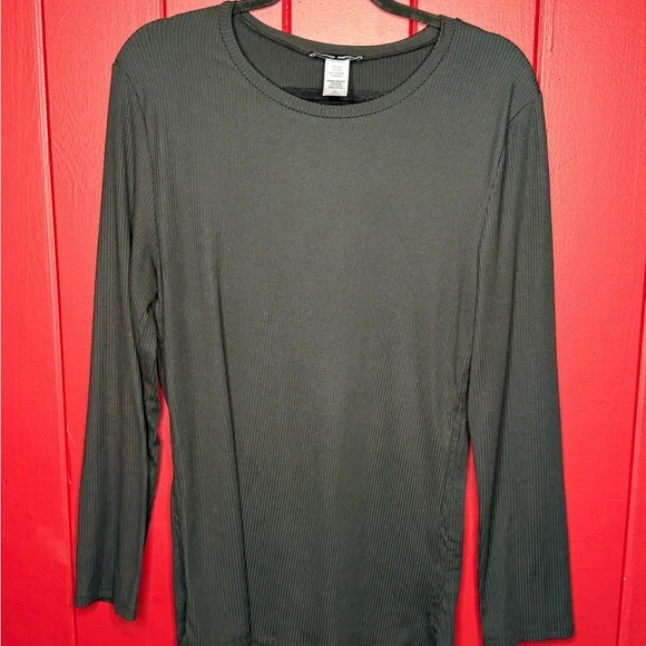 Black Ribbed Long Sleeve Top - 3X - Picture 2 of 4